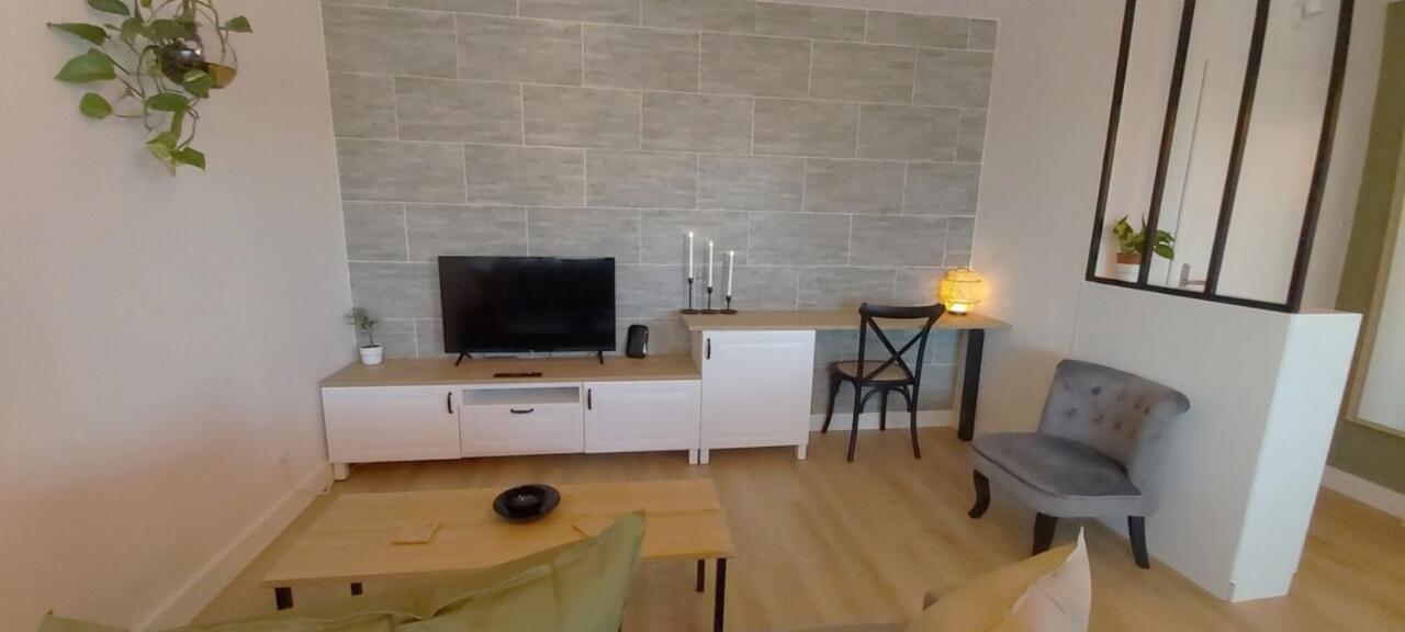 La Campagne Romantique - Avec Entree Autonome, Clim Neuve, Parking Prive & Sa Piscine ! - Saint-Sulpice  Ngoại thất bức ảnh