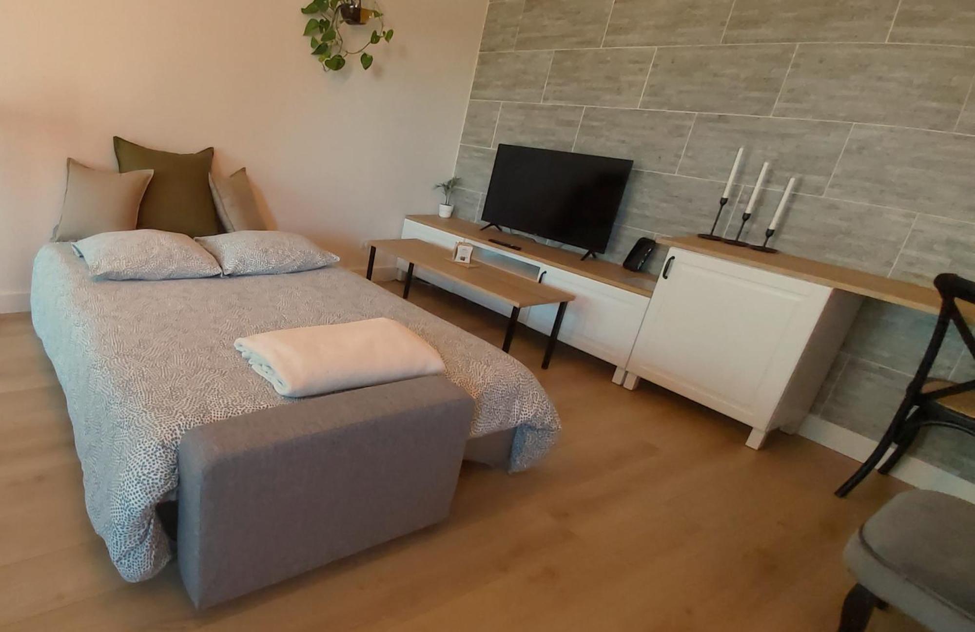 La Campagne Romantique - Avec Entree Autonome, Clim Neuve, Parking Prive & Sa Piscine ! - Saint-Sulpice  Ngoại thất bức ảnh